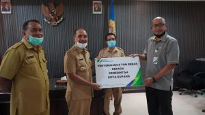 BPJS   Ketenagakerjaan Bantu Warga Terdampak Covid- 19 Di Kota Kupang
