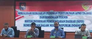 Dari Arena Sosialisasi Kebijakan Pedoman Penyusunan APBD NTT Direktur Keuangan Daerah Kemendagri Minta Bendahara Pelajari Pedum APBD