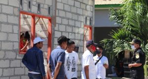 Pantau Bedah Rumah, Wali Kota Kupang Pastikan Rumah Milik Afliana & Samuel Segera Ditempati