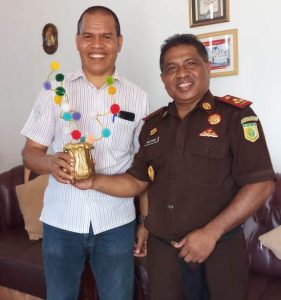 Pemimpin Birokrat Yang Berjiwa  Entrepreneur & Selalu Hadir Membangun Daerah
