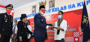 Rayakan HUT RI Ke-75 Tahun 2020,  Lapas Kelas II A Kupang Berikan Remisi   Bagi 1783 Napi