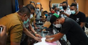 Disaksikan Asisten I Sekda Kota Kupang, Roni dan Rido Sepakat Berdamai