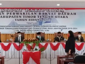Andina Winangtuningtyas Resmi   Gantikan Frengky Saunoah Sebagai  Anggota DPRD TTU 
