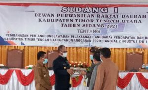 Tingkatkan Layanan Publik, Pemda TTU Resmi Serahkan LKPJ Tahun Anggaran 2020.