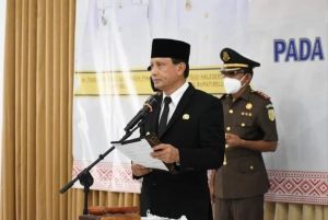 Melakukan Pelanggaran, Aloysius Fahik & Fredi L. Bone Dinonjobkan Bupati Belu Dari Jabatan Eselon II