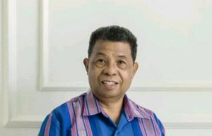 Dorong Pertumbuhan Ekonomi, Anselmus Tallo Serahkan  Bantuan Tunai Bagi 14  Kelompok Usaha  Di Kabupaten Belu.