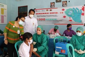 Dorong percepatan vaksinasi, OJK NTT Kembali gelar Vaksinasi Massal Di Dua Kabupaten