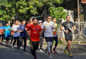 Sandiaga Uno Beri Apresiasi Maluku FC, Ikut Jogging Bareng Moluccans di Jakarta