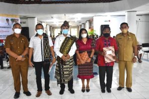 Wali Kota Kupang Lepas 75 Pensiunan ASN & Serahkan Santunan bagi 15 ASN Yang  Telah Meninggal