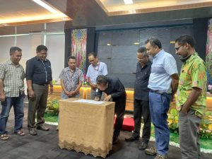 Prof Feliks Tans  Minta Jajaran Pasca Sarjana Undana    Optimalkan Potensi Untuk Mewujudkan Akreditasi  Prodi Yang Unggul.