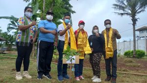 Ketua DPRD NTT   Ajak  Warga  Rawat Alam Dengan Tanaman  Produktif
