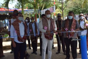 Gubernur VBL:  Terima Kasih   Yayasan  WMI  Atas  Kerja Sama DiBangunnya Sarana  Air Minum Di Desa Oenoni II