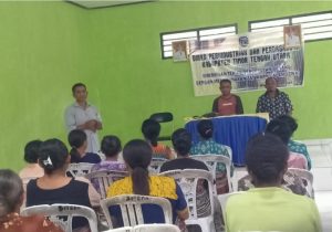 Dorong Pertumbuhan  Ekonomi,Tiga Desa  Di Miotim   Kerjasama Dinas Perindag  TTU Lakukan Pelatihan Pencelupan Benang