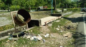 Taman Fronteira Garden Kabupaten Belu Banyak Sampah Plastik  &  Nampak Tidak Terurus