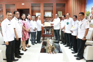 Wagub NTT Terima Usulan Dana Hibah Pilgub 2024 Dari Bawaslu NTT sebesar Rp. 376.362.311.000