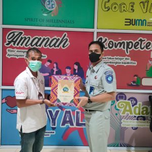 Peduli Terhadap  Trafic Hero, PT.Jasa Raharja  Cabang NTT  Serahkan Bantuan  Sembako Bersama  ” Gonceng”