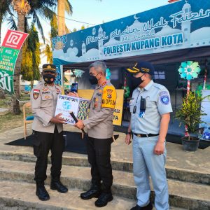 Peduli Hari Raya Idul Fitri 1443 H,  Jasa   Raharja Cabang NTT Gelar Pengobatan Gratis  & Pembagian Bingkisan  Serentak  Di Kabupaten/Kota Se-NTT