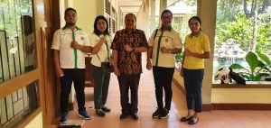 Memperkuat Kapasitas Kader,  Pengurus  Pemuda Katolik Kota Kupang  Temui   Pastor Moderator RD. Dr. Florens Maxi Un Bria