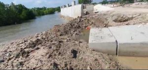 Proyek Penataan Kawasan Kumuh Oesapa Senilai Rp 12,8 Miliar Diduga  Dikerjakan Asal Jadi
