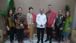 Pdt. Philip Mantofa Dukung Jeriko Bantu Warga Kurang Mampu