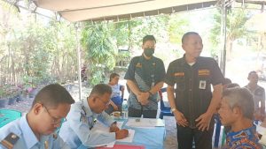 Dekatkan Layanan  Publik,  Imigrasi Kupang Gelar Paspor Masuk Desa di Tuapukan