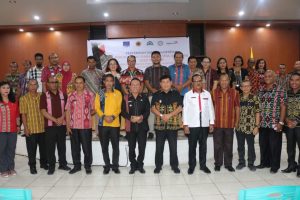 Bupati Kupang :  Bumdes Harus Mampu Central Ekonomi Desa