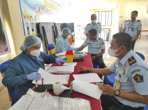 Wujudkan Pola Hidup Sehat Demi Pelayanan Prima, Kanim Kupang Kerja sama Dengan Klinik Prodia Lakukan Pemeriksaan Kesehatan