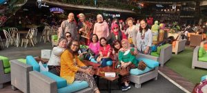 Tarki Nari Menggoyang Ngopi Bareng Alumni, Seri IV, “Kebaya Goes To UNESCO”