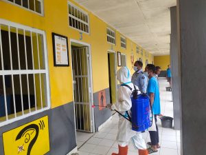 Cegah Penyebaran Covid-19, Lapas Kupang Kembali Lakukan Penyemprotan Disinfektan