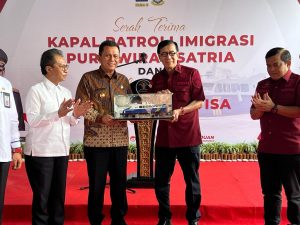Kemenkumham Terima Hibah Kapal Patroli Imigrasi dari Pemprov Kepri