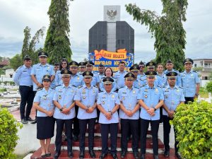 Pimpin Upacara Tabur Bunga, Kakanwil Ingatkan untuk Kenang Jasa Para Pahlawan di Setiap Momen