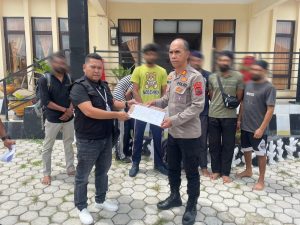 Imigrasi Kupang Periksa enam WNA asal India yang terdampar di Rote Ndao