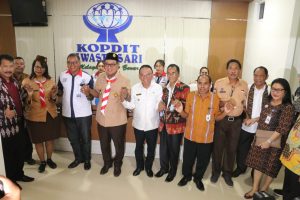 Wagub JNS Resmikan Gedung Kantor KSP Kopdit Swasti Sari Cabang Oelamasi