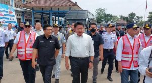 Direktur Hubungan Kelembagaan Jasa Raharja Bersama Menteri Perhubungan Cek Kondisi Arus Balik Lebaran 2023 di Sumatera Selatan