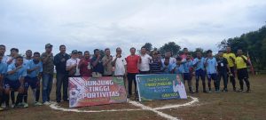 Sekretaris  Asosiasi Sepakbola  Kota Kupang  Buka  Turnamen Sepakbola Mini Karang Taruna  Moen Feu Belo Cup I