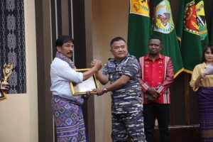 Pemkot  Kupang Menjadi  Dianugerahi Penghargaan Badan Publik Informatif Tahun 2023