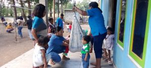 Kader Posyandu Bello Minta Timbangan Bayi