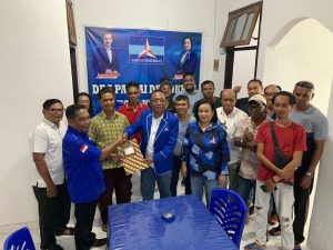 Warga  Kota  Kupang & Relawan    Dukung  Yance Ndaumanu Maju Walikota Kupang