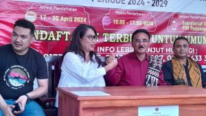 Walde Taek Sosok Yang   Lantang  Perjuangkan Hak Rakyat, Resmi Daftar  Calon  Walikota Kupang Di PDIP