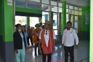 Penjabat Bupati Kupang    Minta  Tingkatkan pelayanan  &  jaga kebersihan Di Area Publik