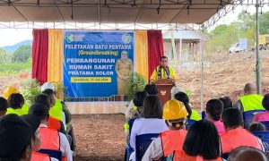Jawab Kebutuhan Masyarakat, Melki Laka Lena Resmi  Lakukan  Peletakan Batu Pertama RSP  Solor