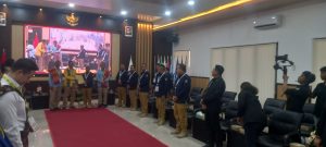 Daftar Di KPU,  Melki  Laka Lena Ajak Semua Komponen  Sukseskan Pilgub  Dengan Hati Yang Gembira