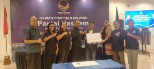 Sukseskan Pilkada  Kota Kupang,  DPP Nasdem Resmi  serahkan   SK Untuk George Hadjo -Walde Taek 