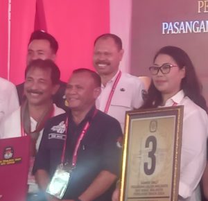 George Hadjo-Theodora  Ewalde  Taek  Resmi Ditetapkan KPU Kota Kupang    Dengan Nomor Urut 3
