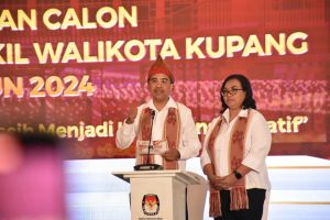 Jeriko-Adinda Siapkan Tiga Model Beasiswa, Lanjutkan TPP Guru Rp1,35 Juta