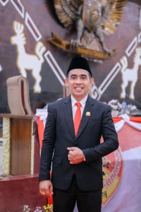 Ketua PSI Kota Kupang   :  Melki Laka Lena- Jhoni Asadoma  Sebagai  Figur     Yang Layak    Pimpin   NTT