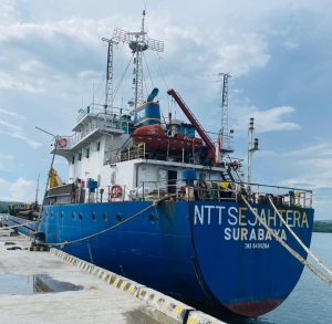 Jawab Kebutuhan Masyarakat,  Anggota DPR RI Usman Husin  Berhasil  Perjuangkan 2.000 Ton  Semen Tonasa Masuk ke  Rote Ndao