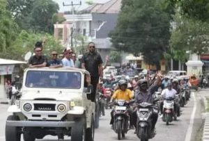 Bupati dan Wakil Bupati Belu Terpilih Dijemput Masyarakat dan Diarak Keliling Kota Setelah Tiba di Atambua