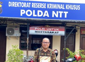 Tegahkan    Keadilan   dan Pulihkan  Nama Baik, Winston Rondo  Resmi Laporkan Sejumlah   Akun  Media Sosial  Ke Polda  NTT Menuduh Dirinya  Diduga  Lakukan    Korupsi  Di Yayasan  Tunas  Timur