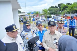 Pemberlakuan Skema One Way di KM 71 Tol Cikampek Utama Resmi Dimulai, PT Jasa Raharja Himbau Para Pemudik Mematuhi Instruksi yang Berlaku